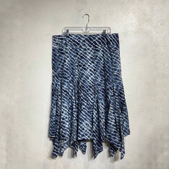Chico's Blue Tie Dye Maxi Skirt Sz 3/XL - Picture 2 of 14